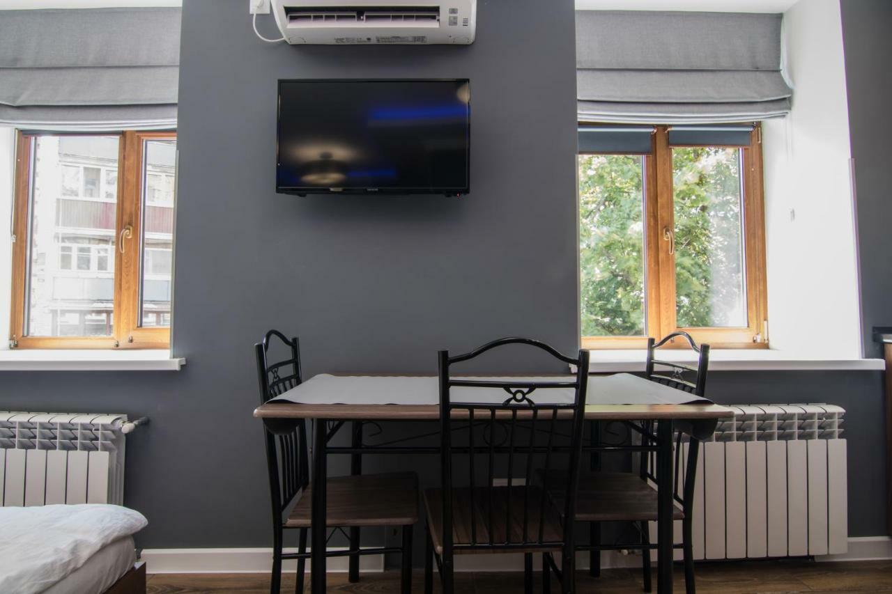 Lux Apartment Near Arena City Kyiv Exterior photo
